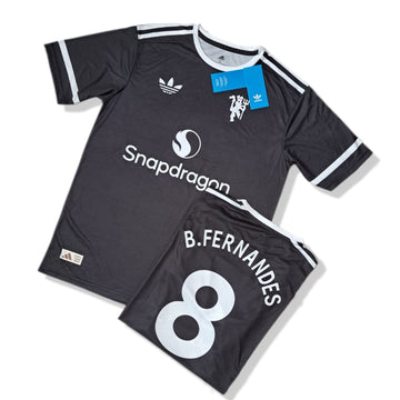 MANCHESTER UNITED BLACK FOOTBALL T-SHIRTS B.FERNANDES