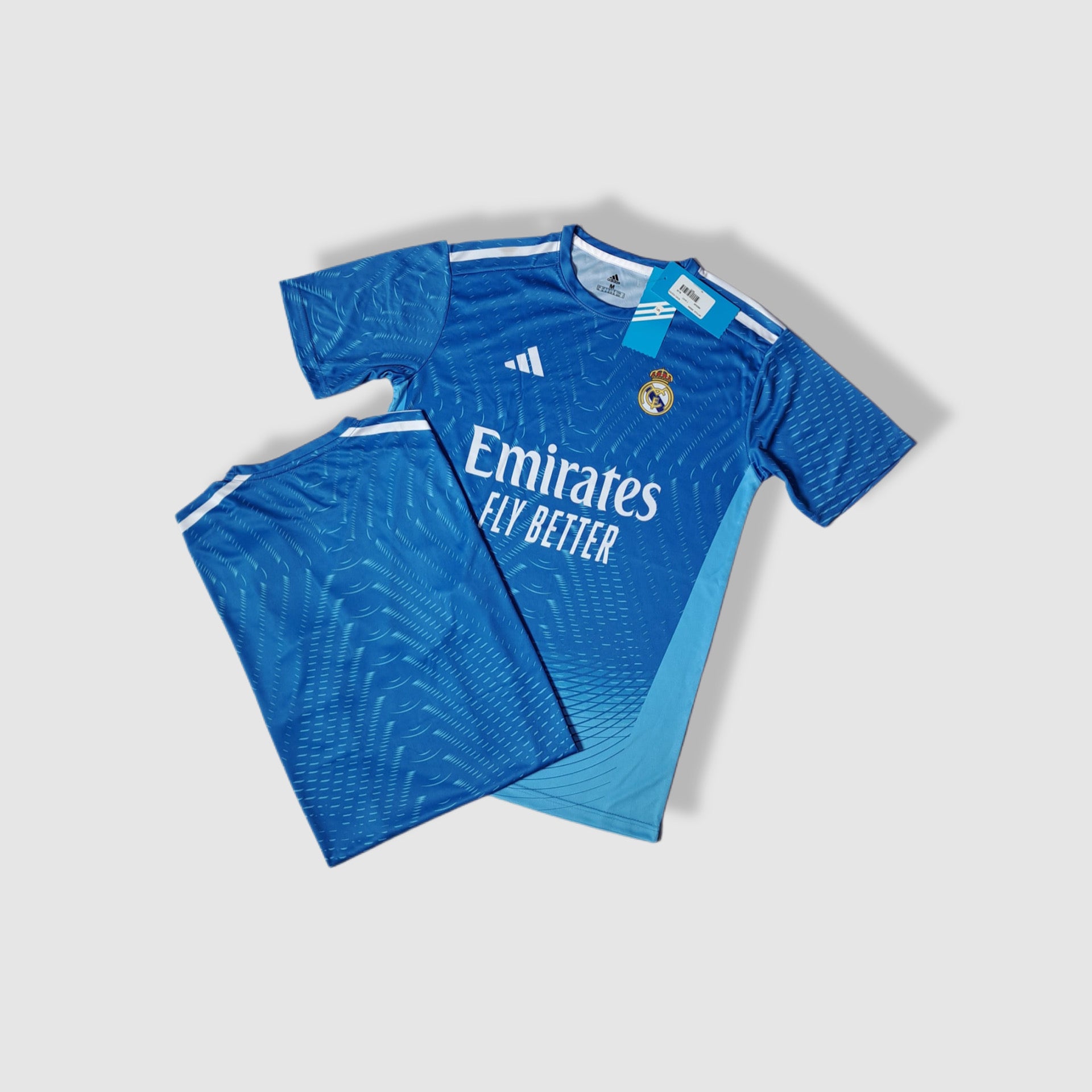 Real Madrid blue t-shirt gk no name